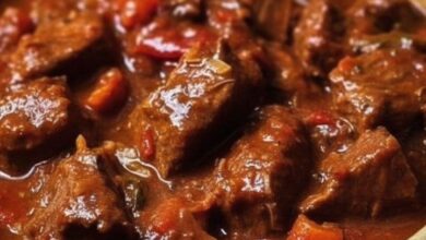 Hearty Comfort in a Bowl: Slow Cooker Thick & Chunky Beef Stew