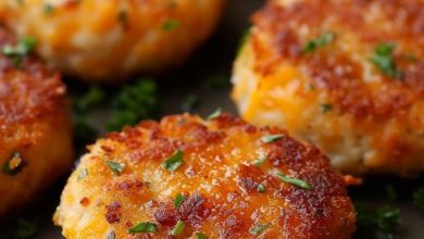 3-Ingredient Low-Carb Chicken Patties