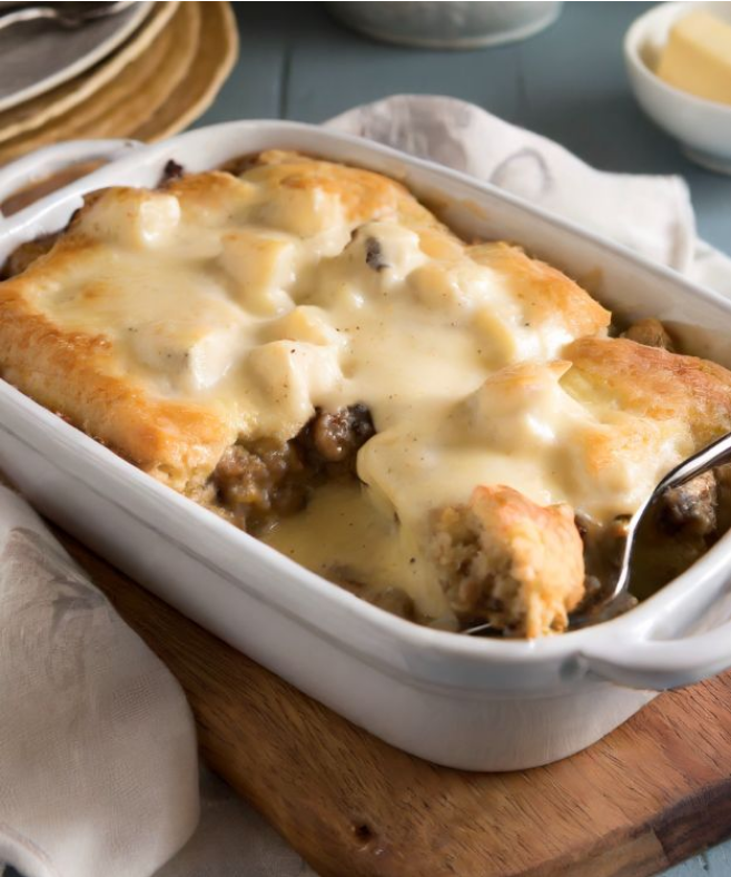 Holly's Biscuit and Gravy Casserole