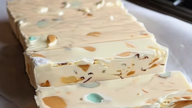 Luxurious marshmallow and white chocolate mixture for gourmet nougat bars, perfect for elegant parties