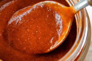 A bold, smoky red chili sauce perfect for enchiladas, tacos, and chilaquiles.