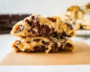 these thick and gooey  chocolate chip  cookies, inspired by Levain Bakery, are crispy on the outside and soft on the inside. Perfect for any occasion!