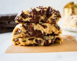 these thick and gooey  chocolate chip  cookies, inspired by Levain Bakery, are crispy on the outside and soft on the inside. Perfect for any occasion!