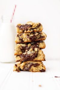 these thick and gooey  chocolate chip  cookies, inspired by Levain Bakery, are crispy on the outside and soft on the inside. Perfect for any occasion!