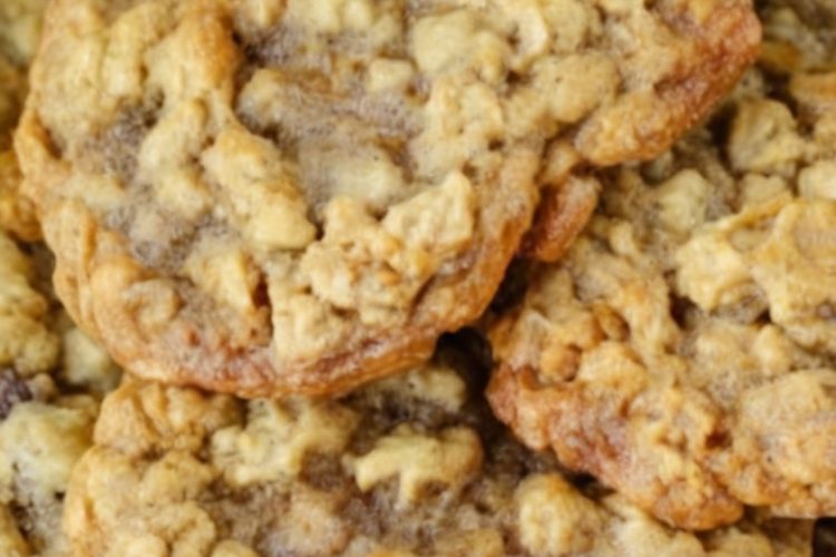 Soft, chewy, and spiced to perfection—these oatmeal cookies are a warm, nostalgic treat made with simple ingredients and big comfort.