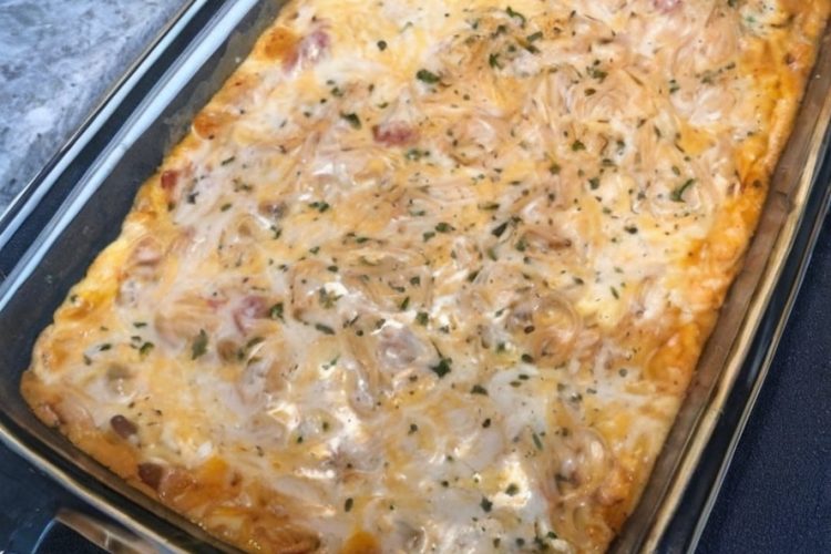 A rich and cheesy chicken spaghetti casserole that’s perfect for cozy dinners, potlucks, or make-ahead meals.