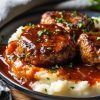 Easy Slow Cooker Salisbury Steak – A Comfort Food Classic with Minimal Effort
