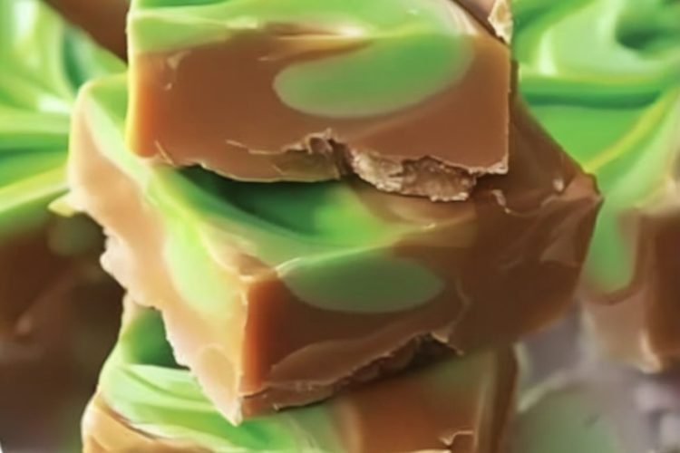 Rich, creamy caramel fudge packed with tender apple pieces – a dreamy fall treat!