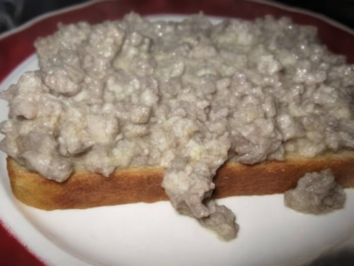 Originally served to hungry sailors aboard Navy ships, this easy ground beef and gravy over toast recipe is the kind of nostalgic, no-frills meal that satisfies like nothing else