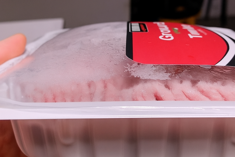 Unpacking the Issue of Bloated Food Packaging: Understanding the Causes and Solutions