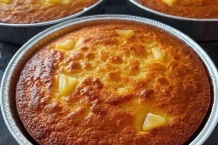 Pineapple Cake – A Moist, Flavorful Dessert Bursting with Sunshine