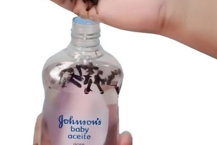 Natural Clove & Baby Oil Bug Repellent