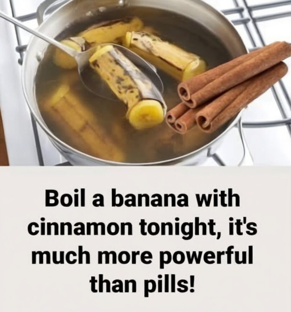 Boiled Banana with Cinnamon: A Simple Natural Sleep & Wellness Elixir 🌙