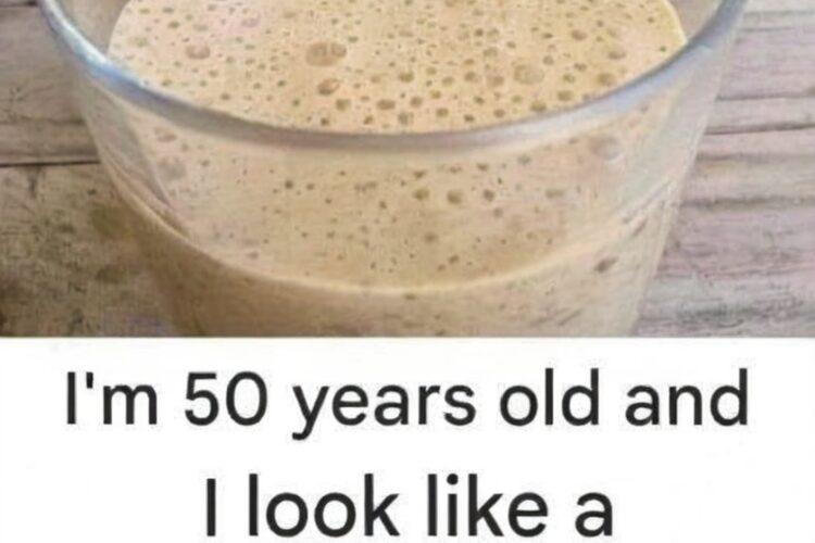 I’m 50 but Feel 25”—Thanks to This Anti-Aging Smoothie Ritual