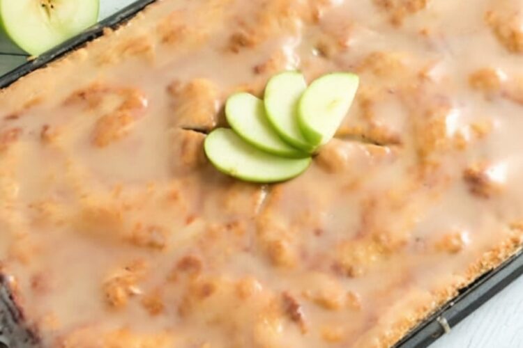 Mom’s Flat Apple Pie: The Rustic, No-Fuss Dessert That Feels Like Home