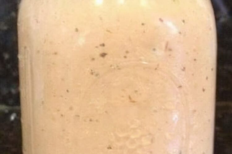 Creamy, tangy, and with just the right kick, this iconic Mississippi sauce is so good, it’ll make you come back for more!