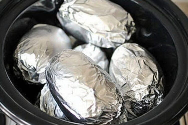 Slow Cooker Baked Potatoes – Fluffy, Flavor-Packed & Effortless