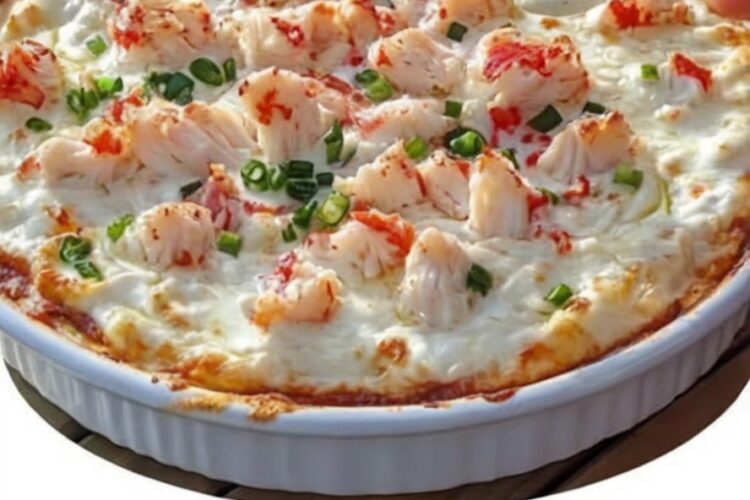 A creamy, cheesy baked crab dip that tastes just like the restaurant version — the perfect appetizer for parties and gatherings.