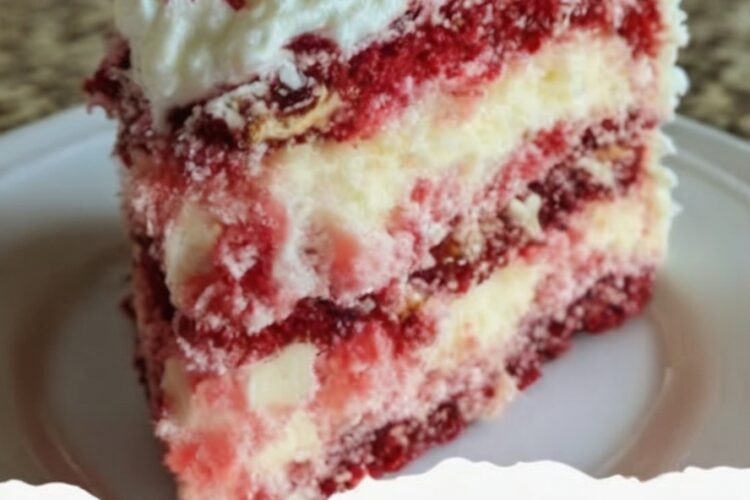 Strawberry Earthquake Cake: A Dessert That Will Shake Up Your Kitchen