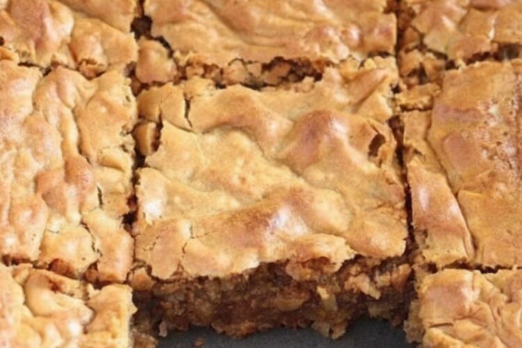 Soft, chewy bars with caramelized sugar and toasted coconut—an authentic Filipino dessert that’s stood the test of time.