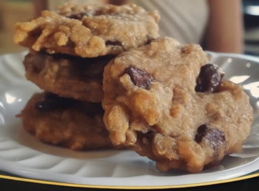 these Healthy Banana Oat Cookies are about to become your new go-to treat. Soft, chewy, naturally sweet, and made with wholesome ingredients, they’re perfect for breakfast
