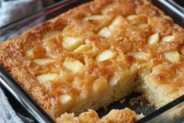 A moist, spiced cake loaded with apples and warm cinnamon — perfect for cozy gatherings, holidays, or everyday treats.