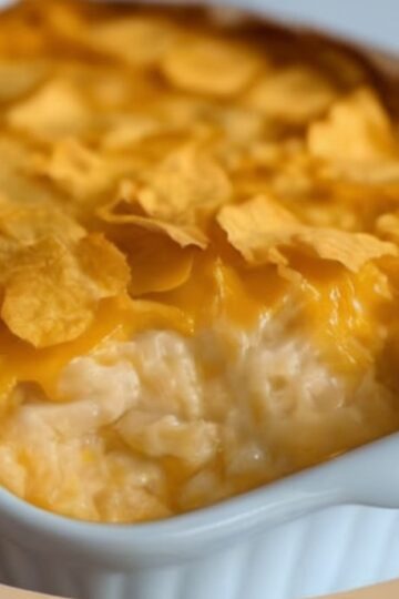 Creamy, cheesy, and crunchy — pure Southern comfort in every bite.