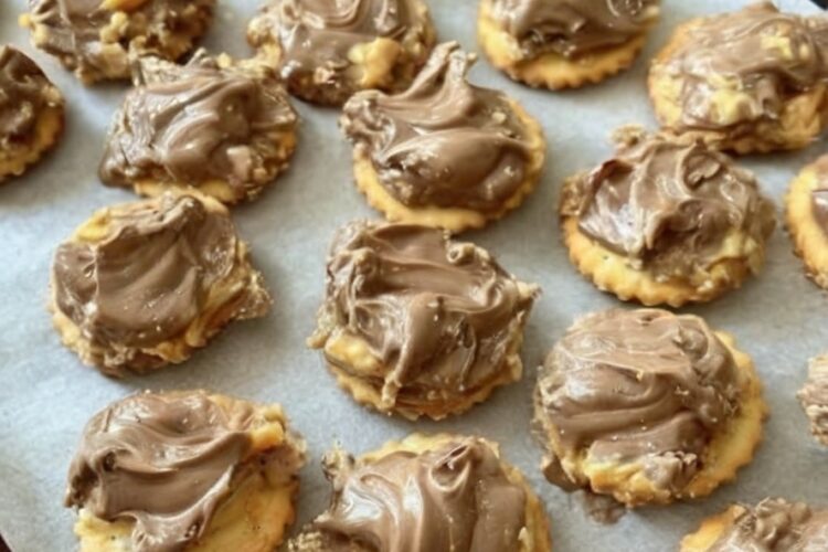 Sweet, nutty, and buttery treats made with Ritz crackers and homemade caramel pecan topping — the ultimate fall dessert with no baking required.