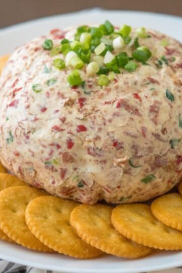 A nostalgic, savory, creamy cheese ball loaded with chipped beef, green onions, cheddar, and seasonings. Perfect for parties, holidays, and easy entertaining.