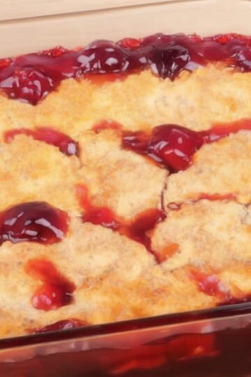 A quick and irresistible warm fruit dessert topped with buttery, golden cake mix. Perfect for last-minute gatherings or everyday cravings.