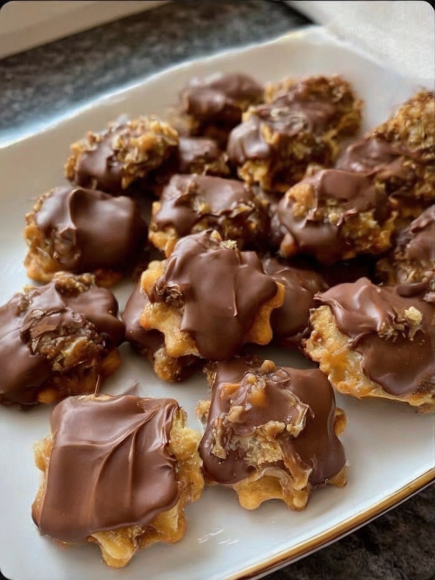 Classic Southern candy clusters made with toasted pecans and buttery caramel sweetness — simple, nostalgic, and irresistible.