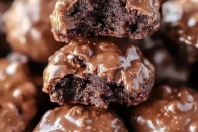 Rich, fudgy, intensely chocolate protein bites that taste exactly like brownie batter but are packed with protein from cottage cheese and protein powder. No baking, no cooking—just mix, roll, and chill for guilt-free chocolate indulgence that actually fuels your body. Perfect for meal prep, pre-workout fuel, or satisfying chocolate cravings.