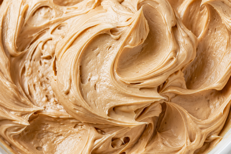 Smooth and fluffy peanut butter buttercream frosting perfect for chocolate cake, cupcakes, and brownies. Easy homemade frosting recipe with bakery-style texture.