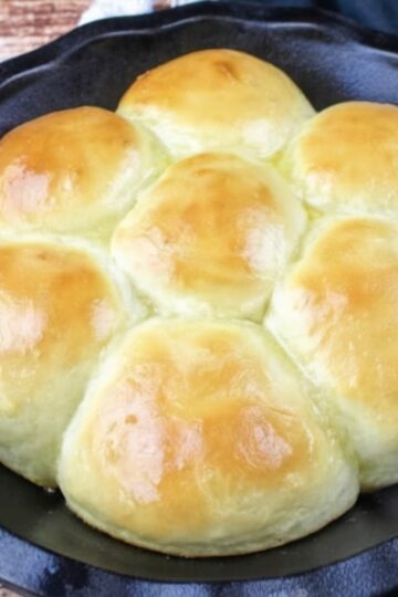 Homemade Soft Dinner Rolls