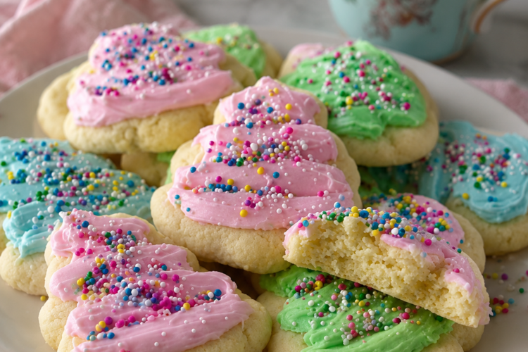 Incredibly soft, melt-in-your-mouth sugar cookies made with cream cheese for lasting tenderness. Easy dough, pale and perfect, with optional simple frosting.