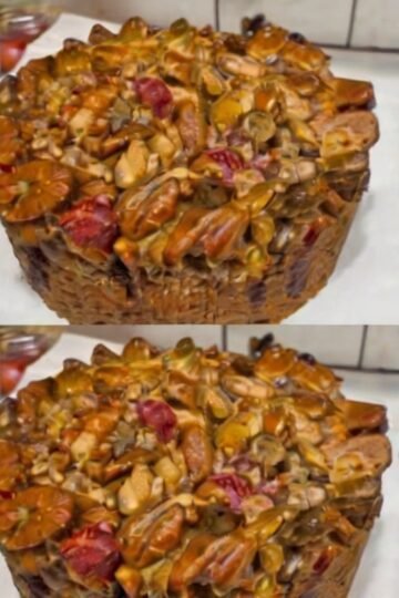 Real-Fruit Holiday Cake