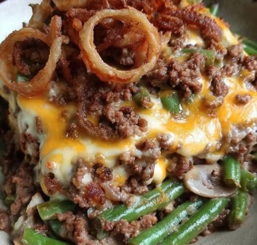 Keto Cheeseburger Green Bean Casserole