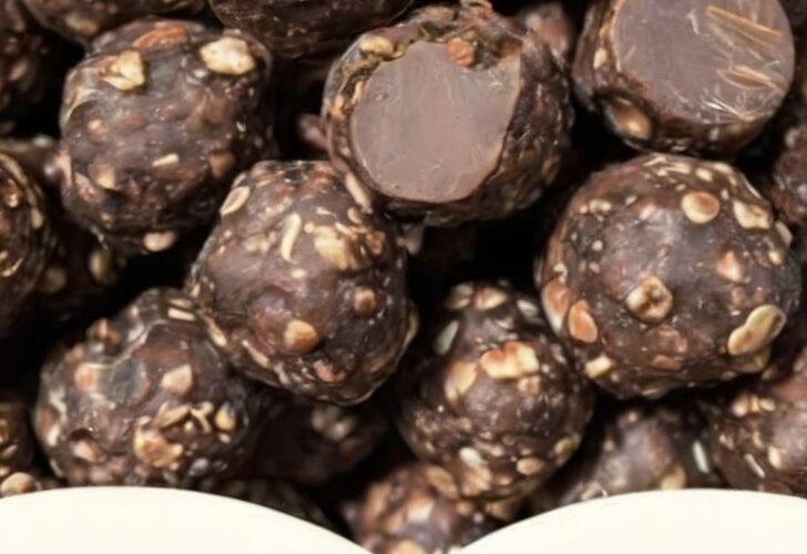 No-Bake Chocolate Quinoa Clusters