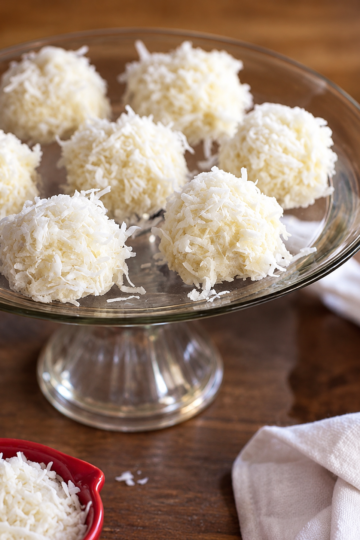 Coconut Snowballs (No-Bake Cream Cheese Balls)